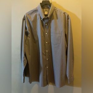 L.L. Bean Button Down Shirt ~ Wrinkle Resistant